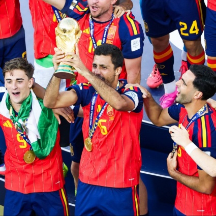 La Spagna domina, soffre e poi scrive la storia: è campione del mondo