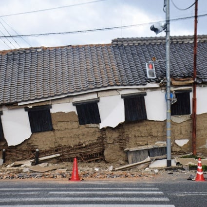 Almeno 13 le vittime del terremoto