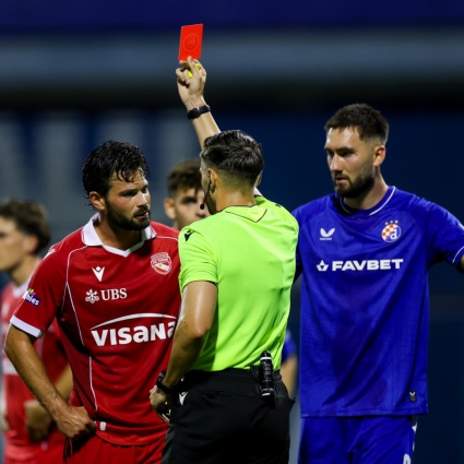Thun, che peccato: la follia di Bürki costa il passaggio del turno