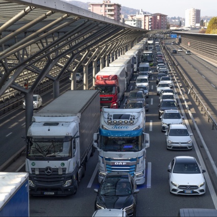 Traffico da record: costi per 117 miliardi di franchi e auto sempre in testa
