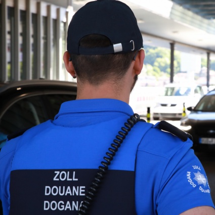 Dogane svizzere, taglio ai vertici: soppressi 25 posti di quadro