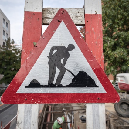 Lavori notturni sul ponte di via alla Bozzoreda