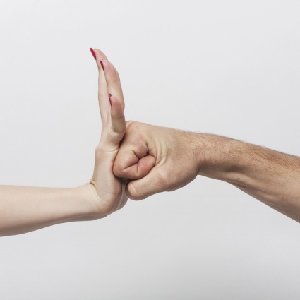 Violenza contro le donne: una responsabilità collettiva, un impegno quotidiano