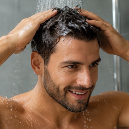 Vivere con una protesi di capelli: sport, doccia, quotidianità