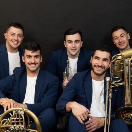 Yoga, Puccini e giovani talenti