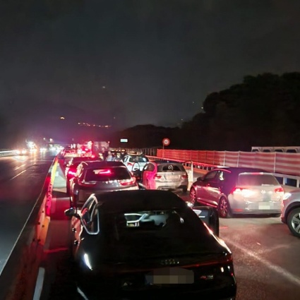 A2 ancora al collasso: «Il Ticino non può essere ostaggio del traffico di transito»
