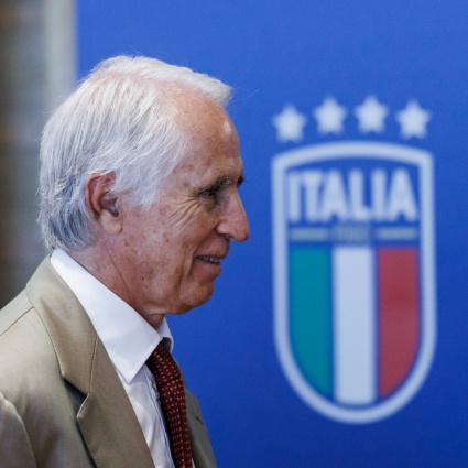 Anche l'Italia volta le spalle a Gianni Infantino