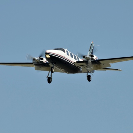 Aereo charter con otto persone a bordo precipita in Alaska