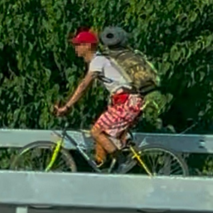 Ciclista sull'A2 intercettato dalla polizia