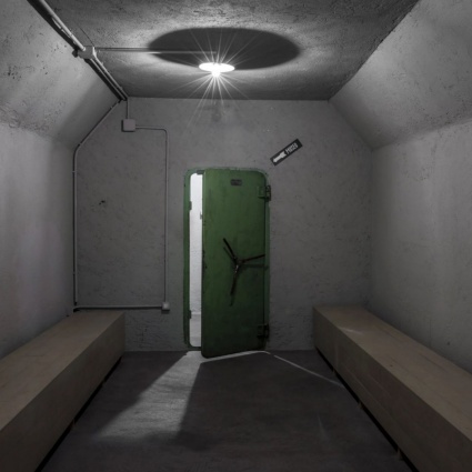 Dentro il bunker nascosto a due passi dal confine