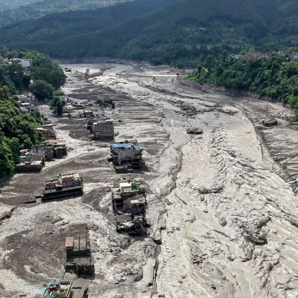 Devastante alluvione-lampo in Nepal: fra i dispersi ci sono anche 291 turisti stranieri
