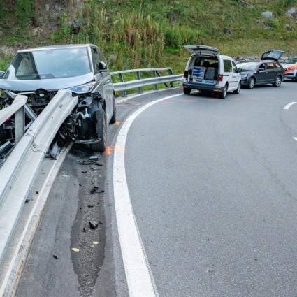 Il guardrail salva i ladri dell'auto