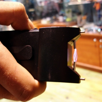 Taser e bodycam sui mezzi pubblici: al via la consultazione