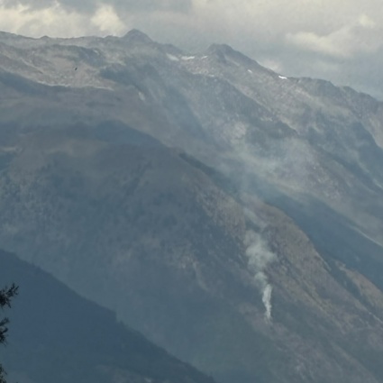 Fumo sopra i boschi ticinesi