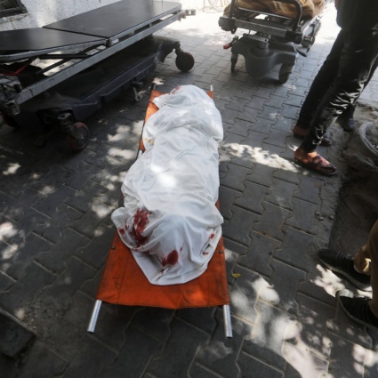Raid israeliani su Gaza nella notte, almeno otto morti