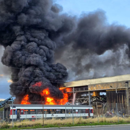 L'incendio vicino a Losanna è sotto controllo, ignota ancora la causa