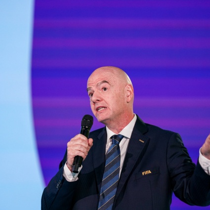 Fifa, nuove accuse contro Infantino: «È estorsione»