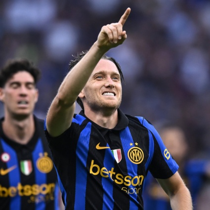 Riecco la Serie A: l'Inter non sbaglia all'esordio, pari del Como