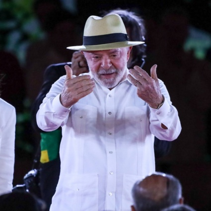 Brasile, Lula allunga su Bolsonaro a meno di due mesi dal voto