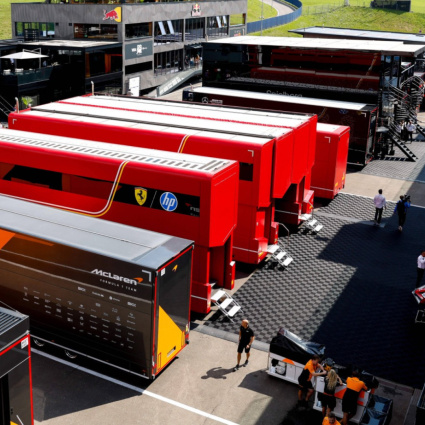 Lusso e divertimento a motori spenti: quello che non si vede della F1