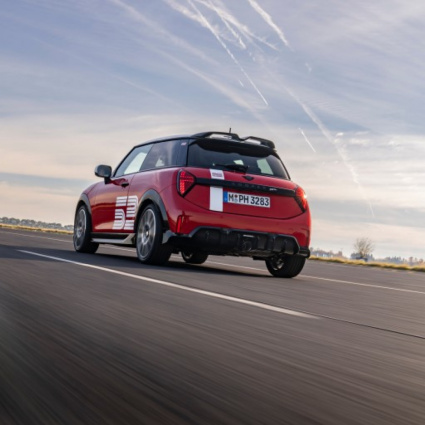 Mini, l'omaggio della 1965 Victory Edition