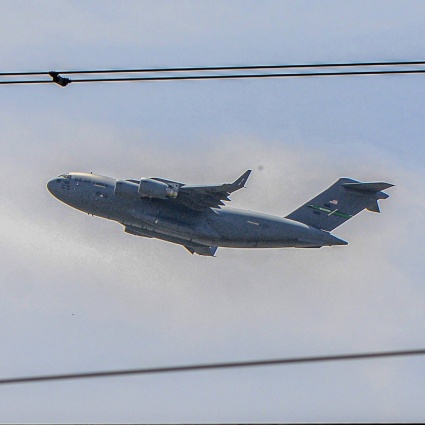 Cosa ci fa quell'aereo militare americano a Mosca?