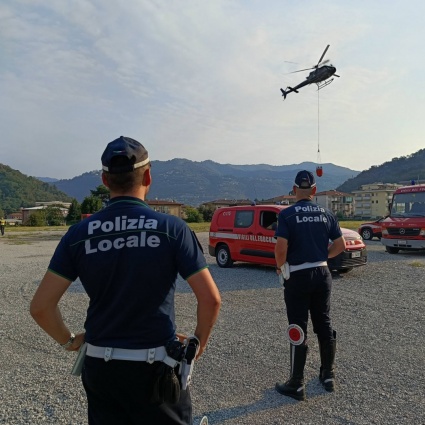 Le operazioni non si fermano, ma le fiamme sono sotto controllo
