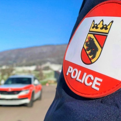 Fiamme sospette davanti all'ambasciata rumena
