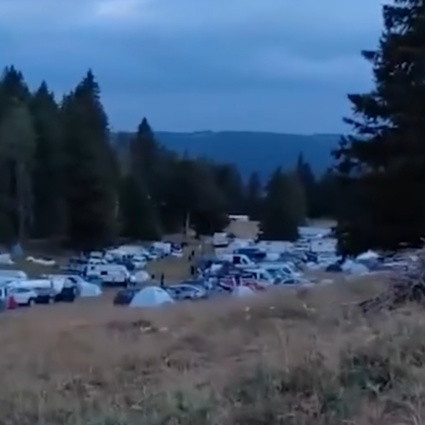 Quasi mille persone a un rave party abusivo in un alpeggio