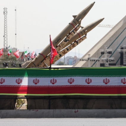 Teheran: «I paesi che aderiscono alle sanzioni USA saranno ritenuti nemici»