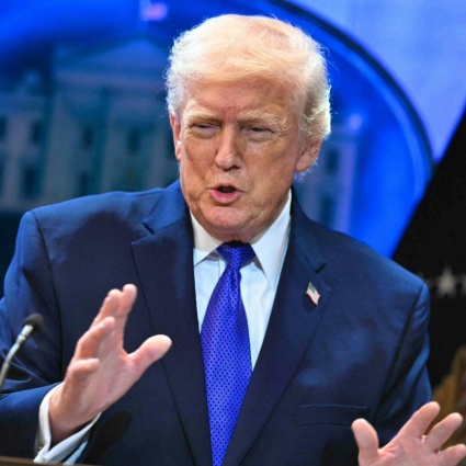Trump firma un ordine esecutivo contro il 'turismo delle nascite'
