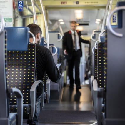 Trasporti pubblici sotto attacco: il SEV alza la voce contro la violenza