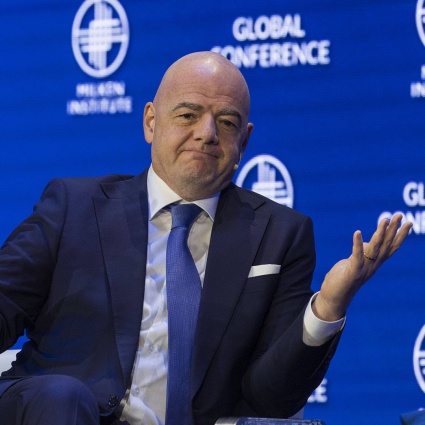 Amante risarcita indebitamente: altri guai per Infantino