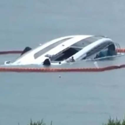 Yacht di lusso da otto milioni affonda al largo della Sardegna