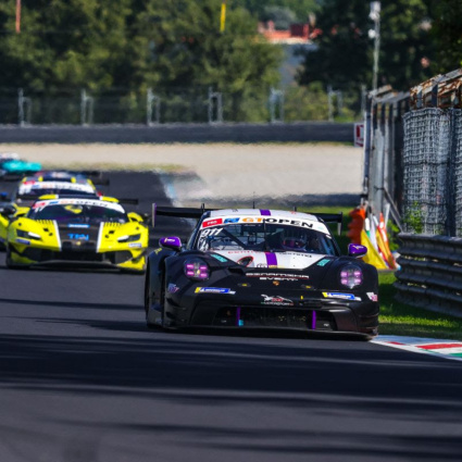 Alex Fontana sul podio di Monza per la GT Open 500