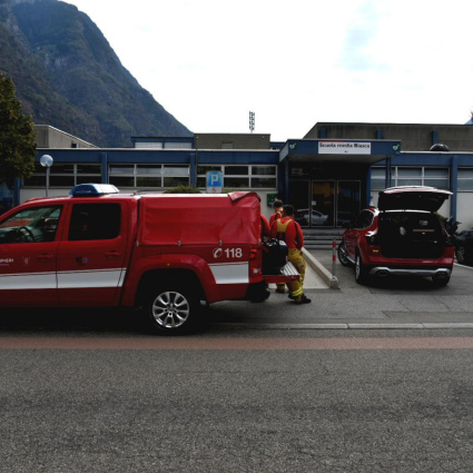 All'improvviso uno strano odore: preoccupazione in piscina