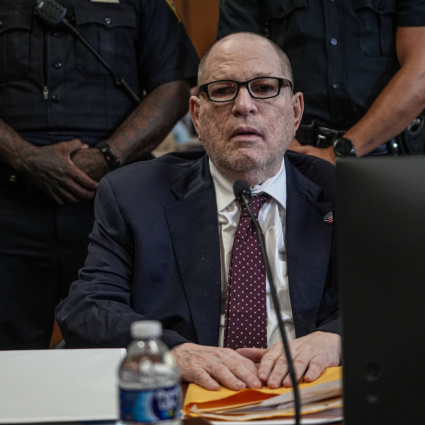 15 anni di carcere per l'ex magnate di Hollywood Weinstein