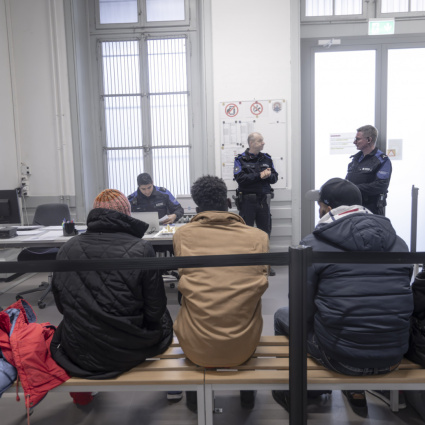 EFrontiere e asilo, il Consiglio federale boccia l'iniziativa UDC: «Costi miliardari»