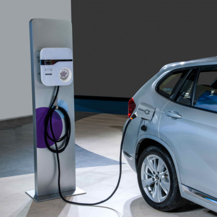 Carburante alle stelle, ma l'auto elettrica conviene davvero?