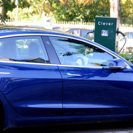 Danimarca regina delle auto elettriche: il 68% delle nuove vetture è green