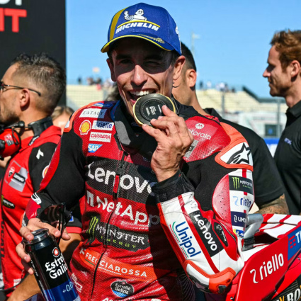 Marquez si prende anche la sprint di Misano