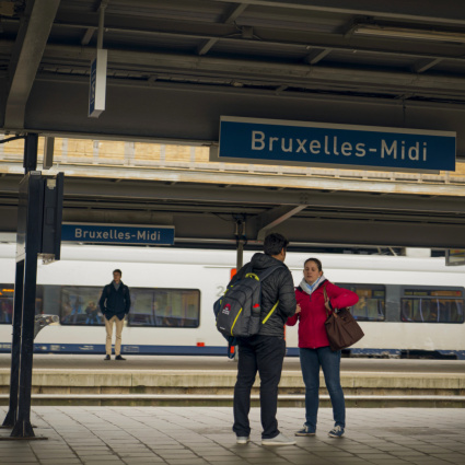 Uomo armato di kalashnikov arrestato in stazione a Bruxelles