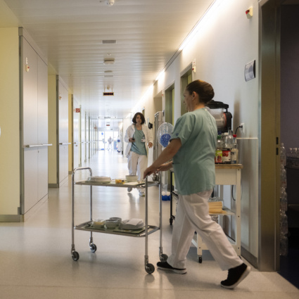 Professionisti in fuga: allarme rosso negli ospedali svizzeri
