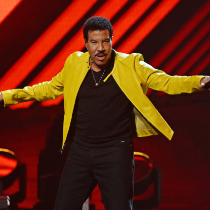 Dal palco alle cure intense, c'è preoccupazione per Lionel Richie