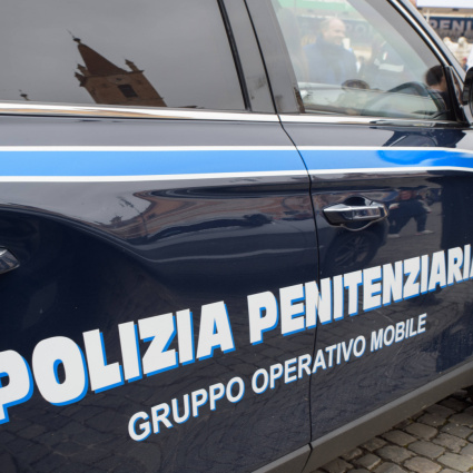Microspie nelle celle e detenuti in rivolta