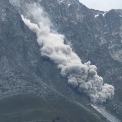 Valanga in Nepal: due morti e 14 dispersi