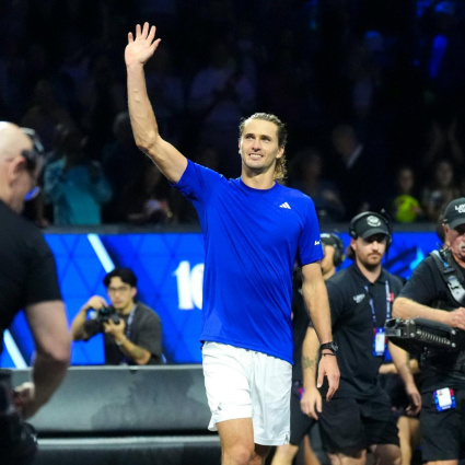 Zverev firma il punto decisivo, la Laver Cup ritorna in Europa