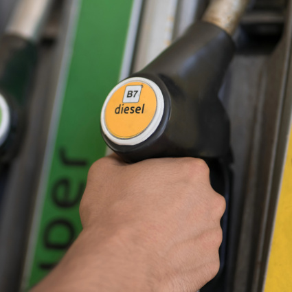 Un nuovo record per il diesel: 2,46 franchi al litro