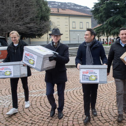 Il VPOD bacchetta l'UDC: «Troppe bufale!»