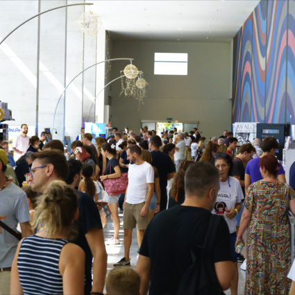 In centinaia per festeggiare la decima edizione della Fiera del Fumetto